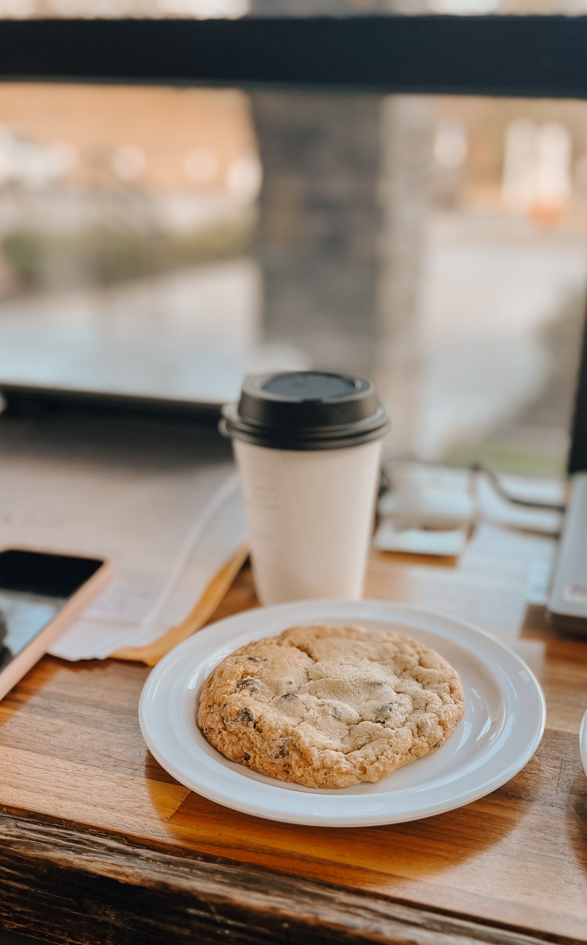 Coffee and cookie at The Lobby